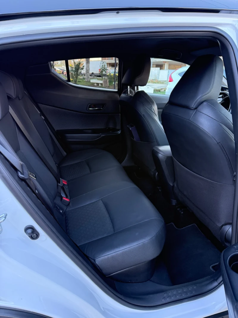 Toyota C-HR Cuore, снимка 6 - Автомобили и джипове - 52256479