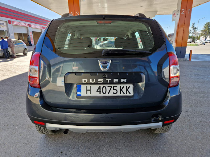 Dacia Duster 1.6 Газ/б-н.Fase, снимка 6 - Автомобили и джипове - 46412471