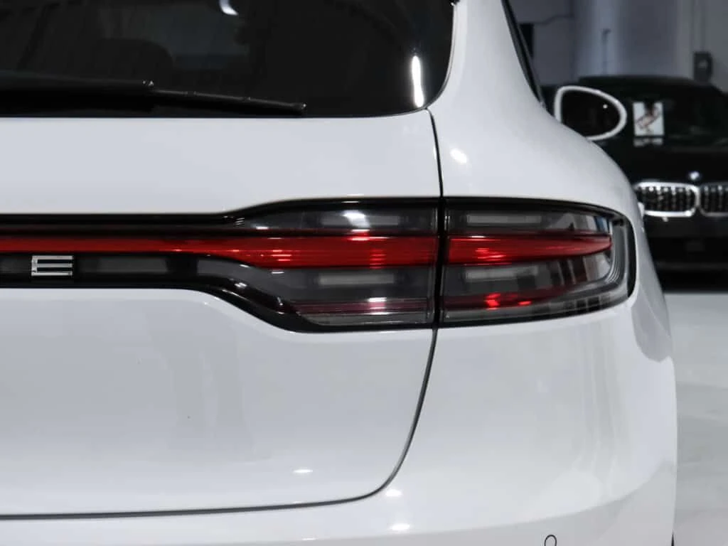 Porsche Macan * S / AWD / Premium Pkg / Bose Sound / Red Int /  - изображение 8