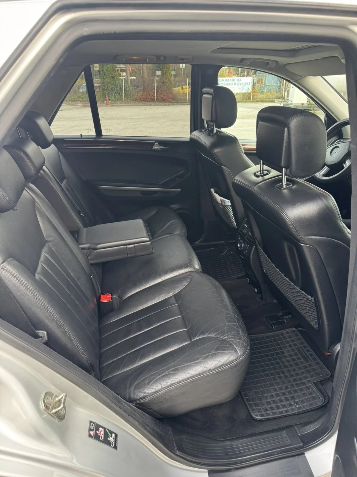Mercedes-Benz ML 320, снимка 8 - Автомобили и джипове - 55289735