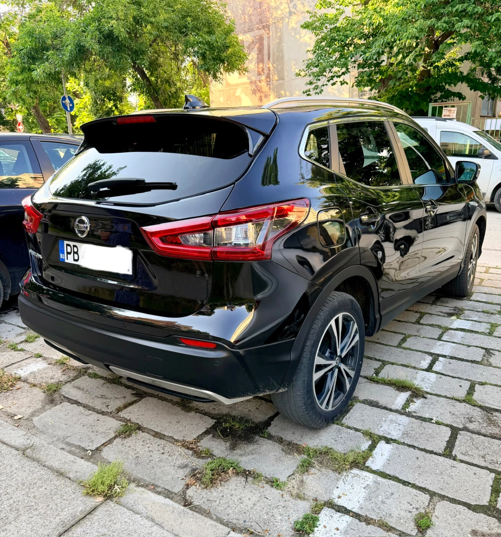 Nissan Qashqai 1.3 140кс Tekna ОТЛИЧЕН , снимка 4 - Автомобили и джипове - 55500352