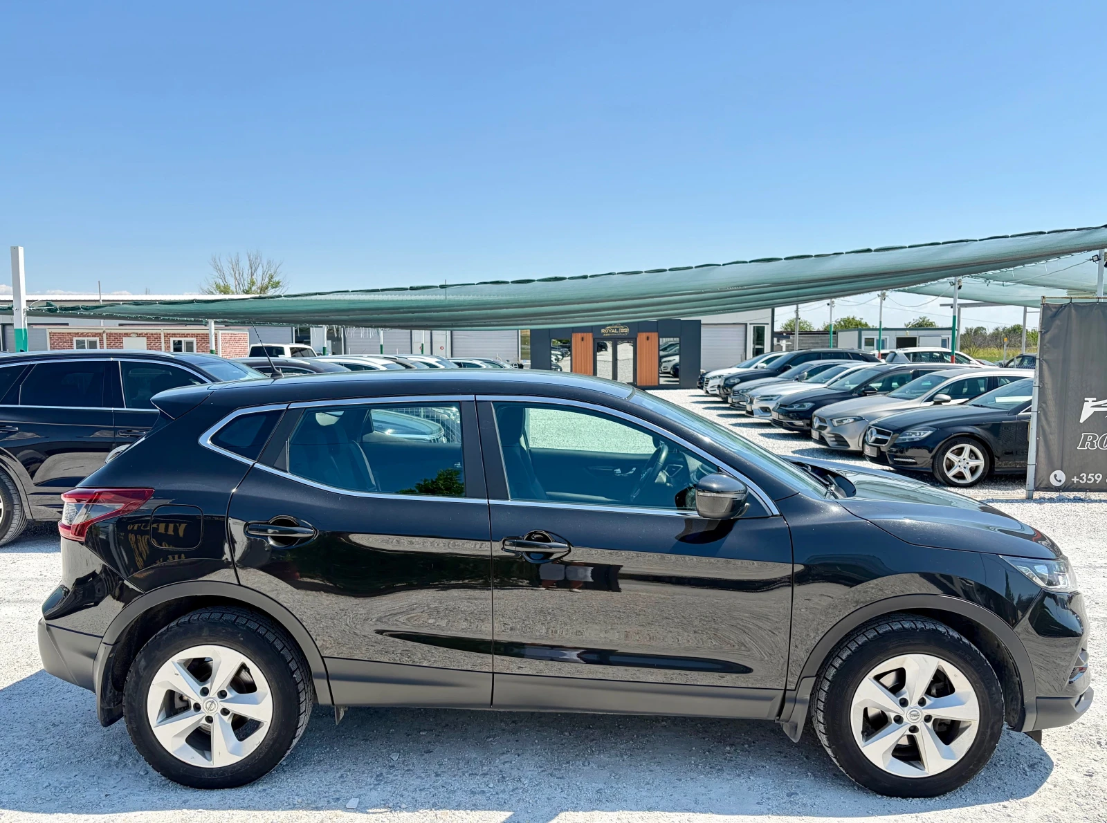 Nissan Qashqai 1.3i АВТОМАТ НОВА, снимка 5 - Автомобили и джипове - 55547321