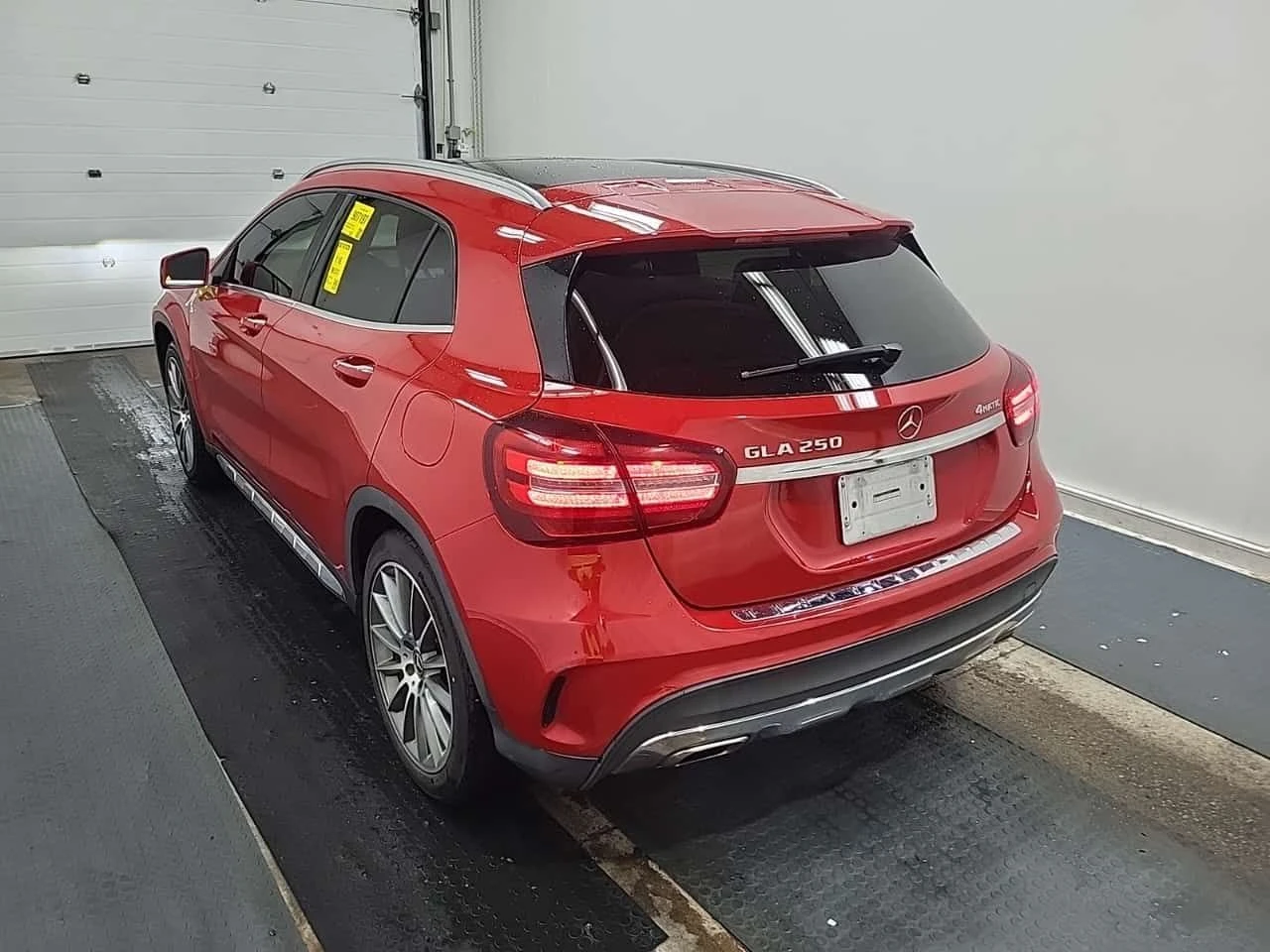 Mercedes-Benz GLA 250 * CARFAX * Един собственик * Без инциденти * , снимка 6 - Автомобили и джипове - 55650464