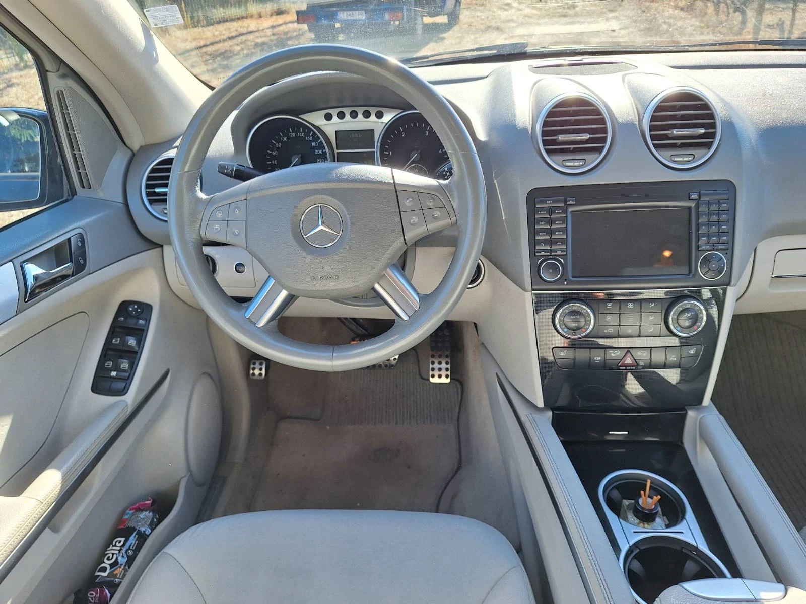 Mercedes-Benz ML 320 320, снимка 6 - Автомобили и джипове - 56350129