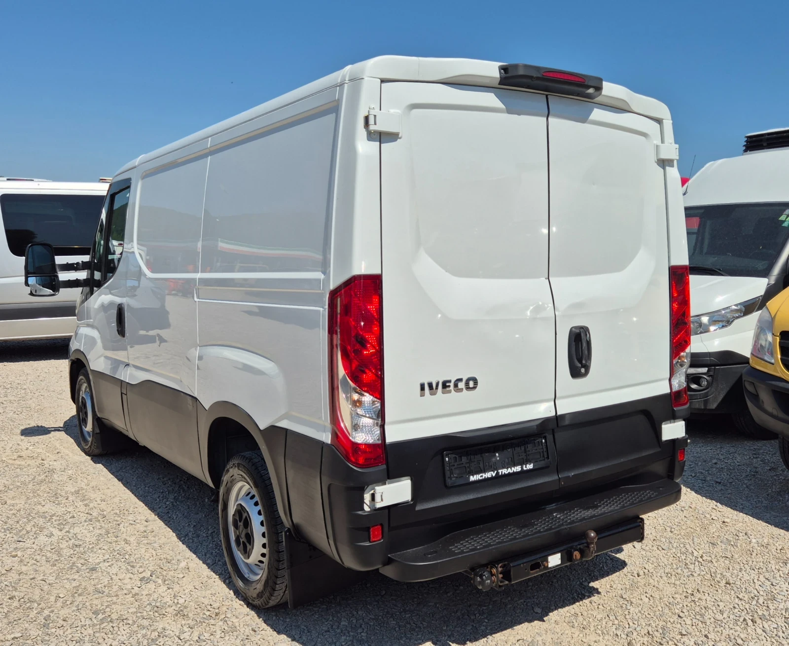 Iveco Daily 35s18* КЛИМАТРОНИК* ШВЕЙЦАРИЯ* , снимка 6 - Бусове и автобуси - 55750732