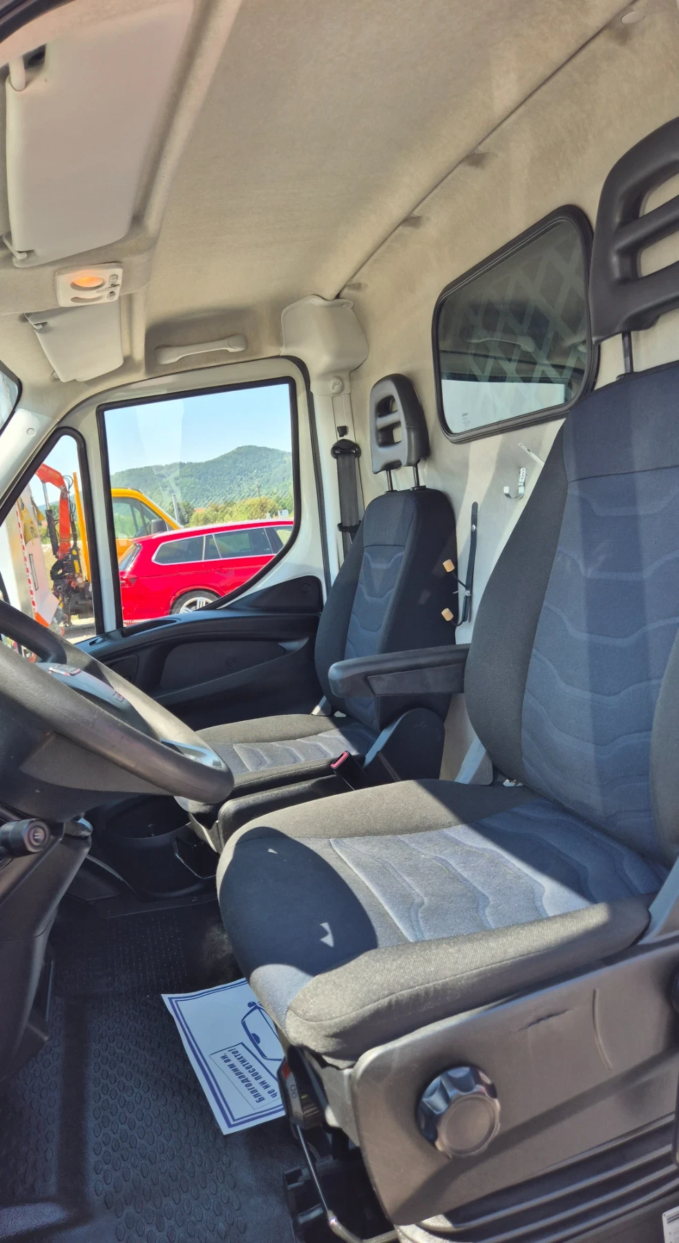 Iveco Daily 35s18* КЛИМАТРОНИК* ШВЕЙЦАРИЯ* , снимка 11 - Бусове и автобуси - 55750732