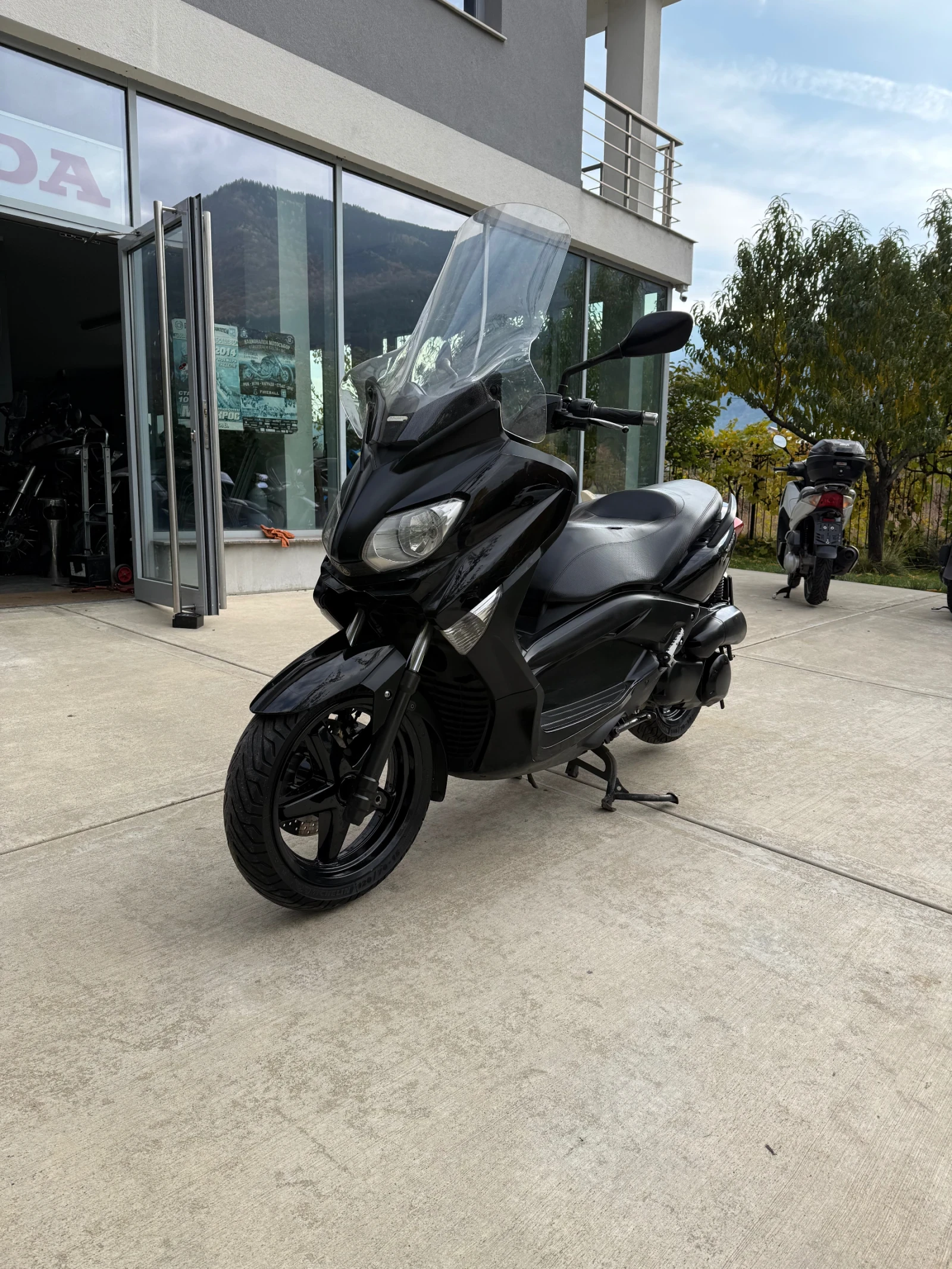 Yamaha X-max 250i - изображение 2