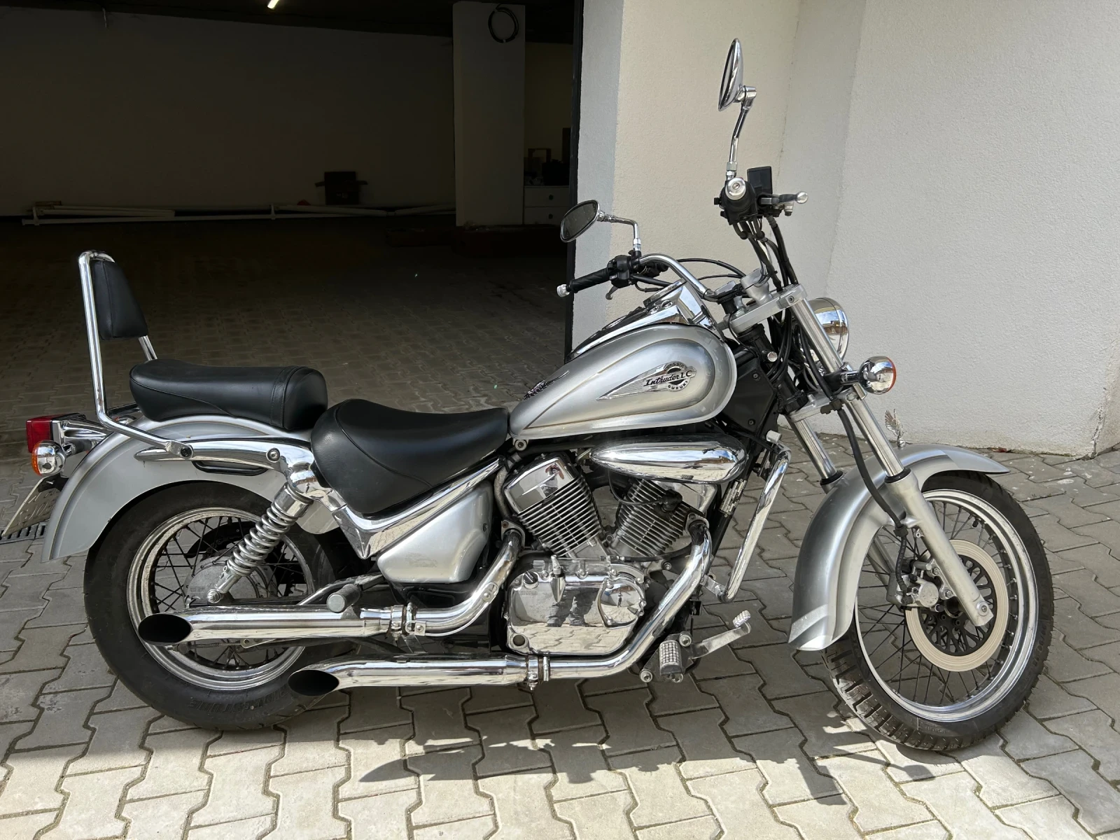 Suzuki Intruder VL250
