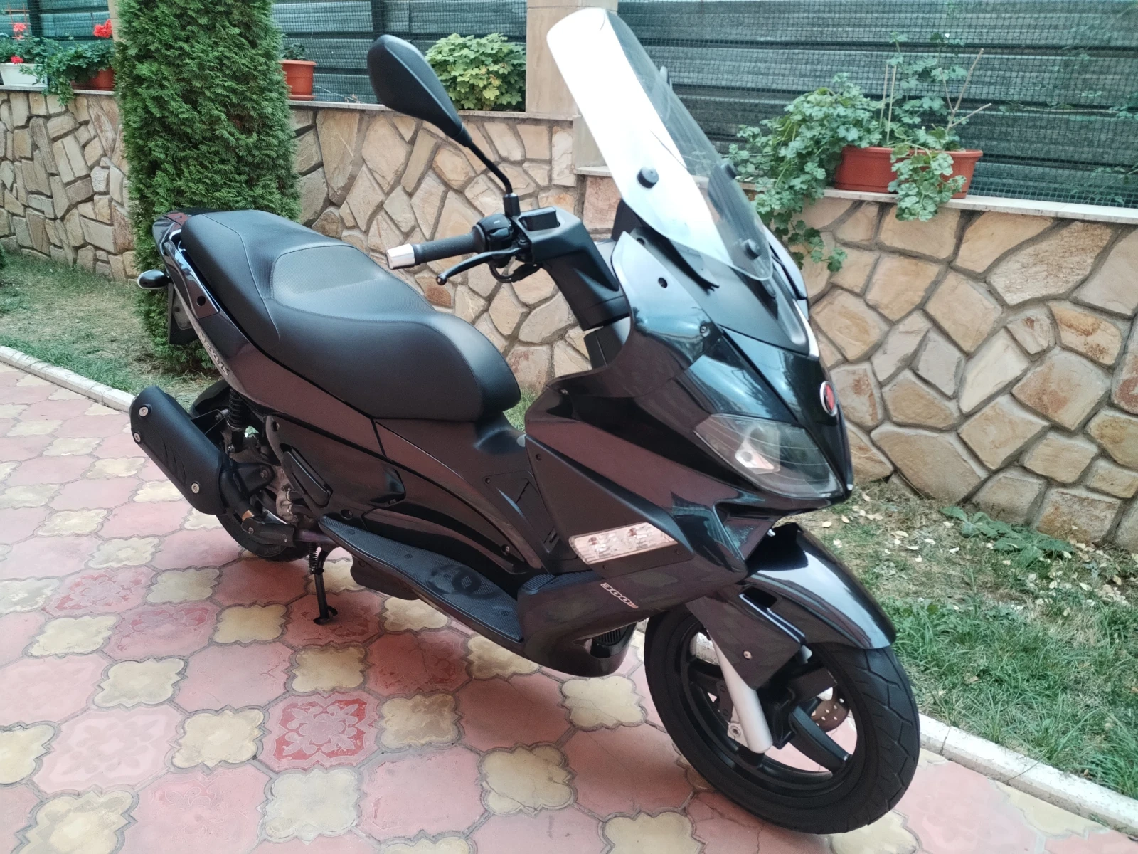 Gilera Nexus 300i КАТО НОВ!!! 