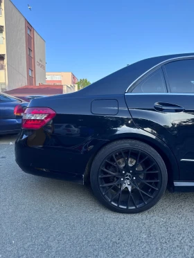 Mercedes-Benz E 350 4matic, снимка 8