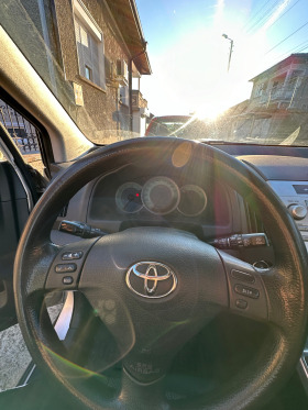 Toyota Corolla verso 2.0 , снимка 8 - Автомобили и джипове - 45194052