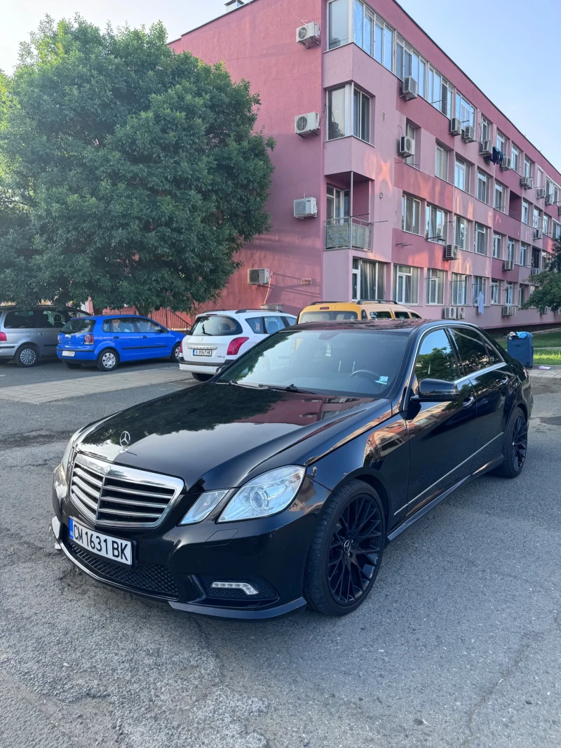 Mercedes-Benz E 350 4matic, снимка 6 - Автомобили и джипове - 52393739