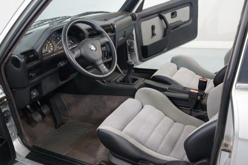 BMW 325 325i, снимка 6 - Автомобили и джипове - 51476561