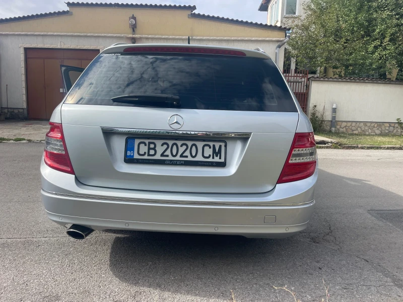 Mercedes-Benz C 220 Авангард ОМ646 БЕЗ АНАЛОГ НА ПАЗАРА, снимка 5 - Автомобили и джипове - 52027159