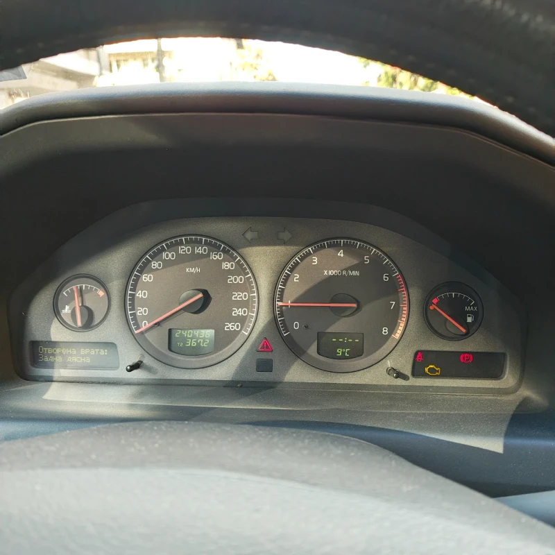 Volvo V70, снимка 7 - Автомобили и джипове - 52104749