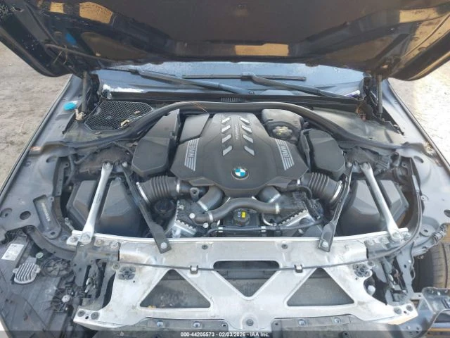 BMW 750 MPACK* ОБДУХ* PANO* AMBIENT* HARMAN* HEADUP* GESTU, снимка 9 - Автомобили и джипове - 53907746