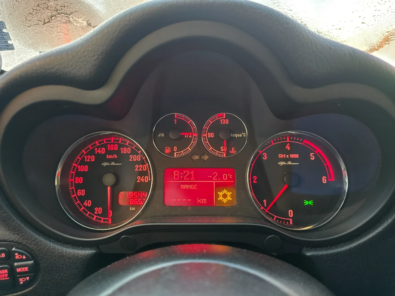 Alfa Romeo 147  - изображение 8