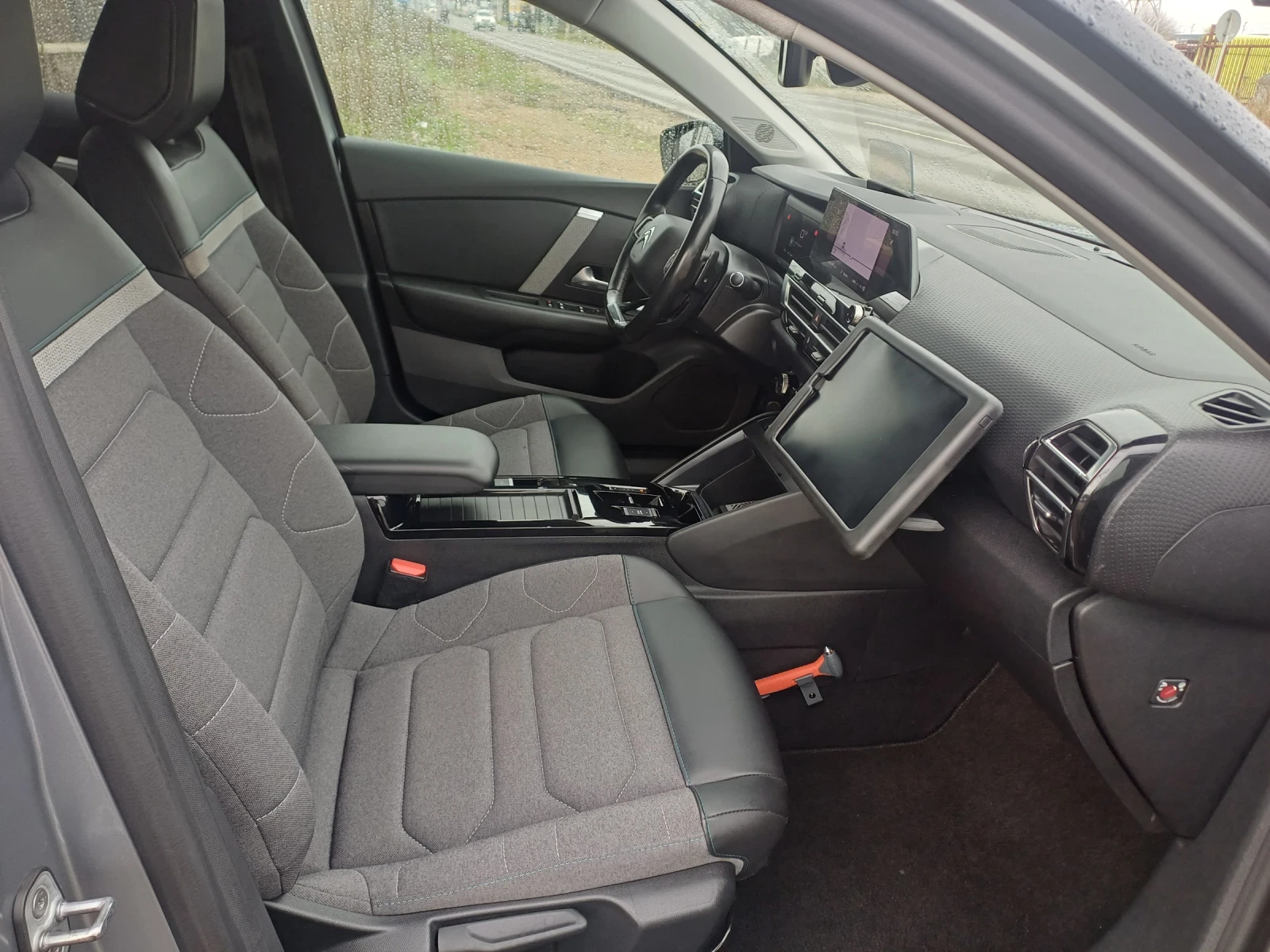 Citroen C4 1.5 HDI LIM SHINE * * HEAD-UP* * KEYLESS GO* * DIS - изображение 8