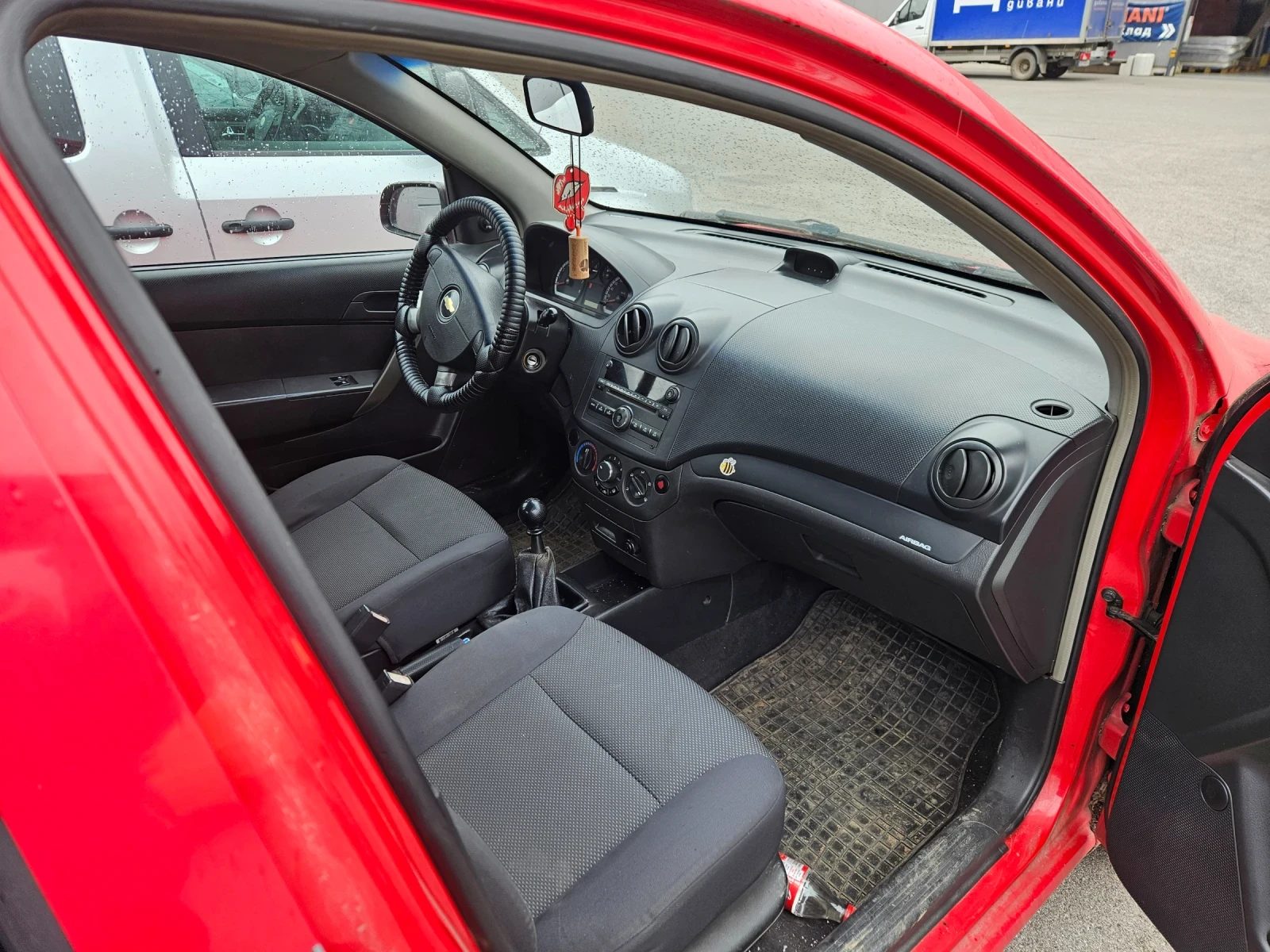 Chevrolet Aveo  - изображение 5