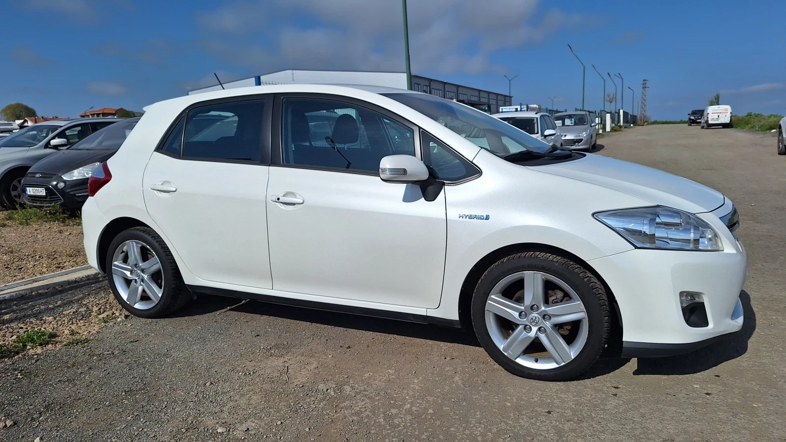 Toyota Auris 1.8i Hybrid  | Mobile.bg — изображение 11