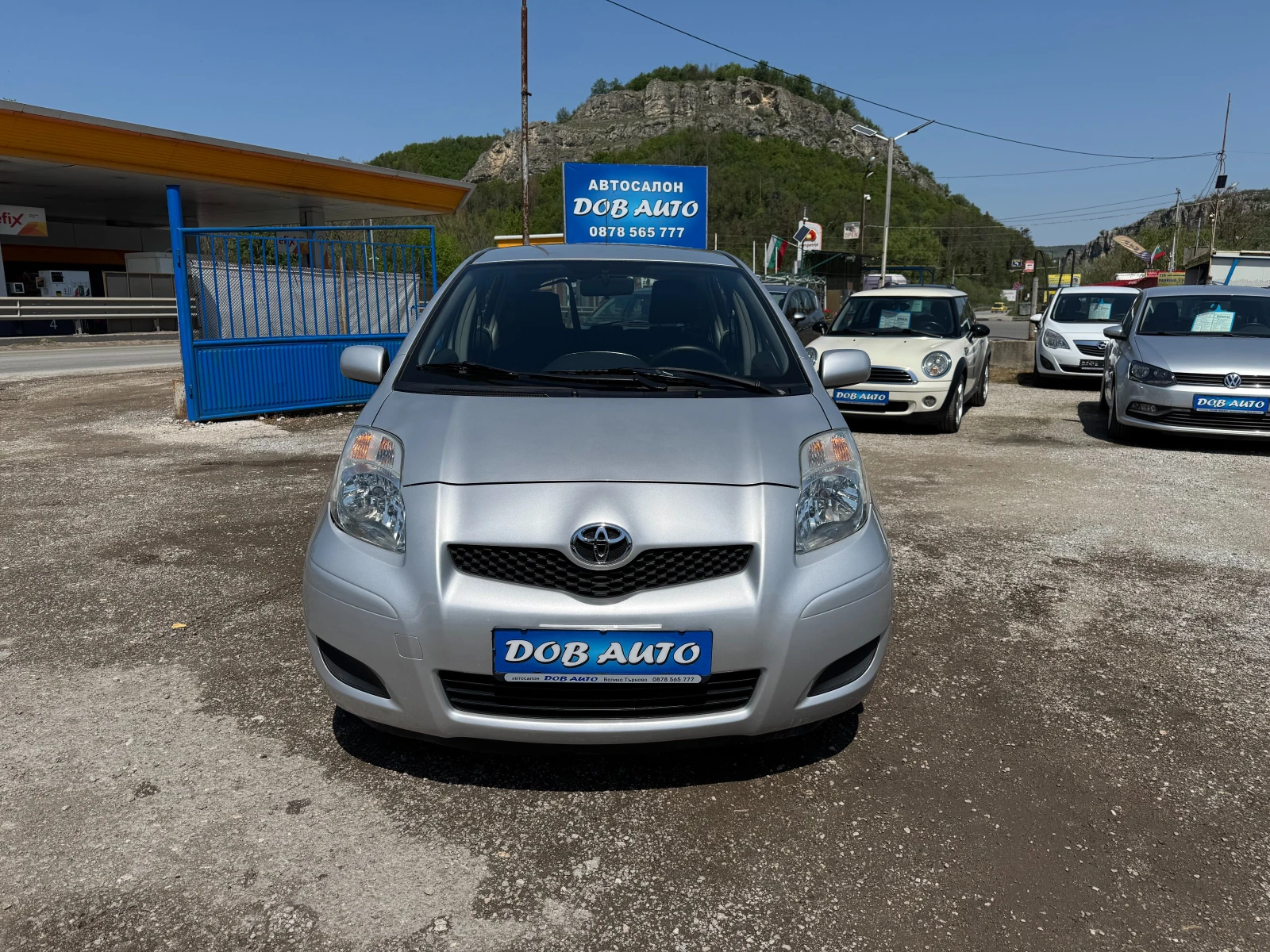 Toyota Yaris 1.0i-69K.C - изображение 2