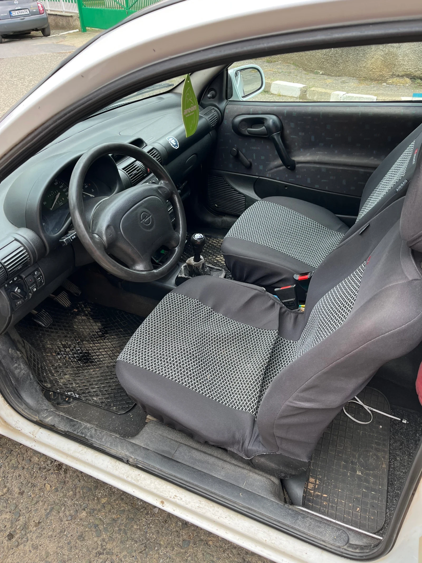 Opel Corsa  - изображение 4