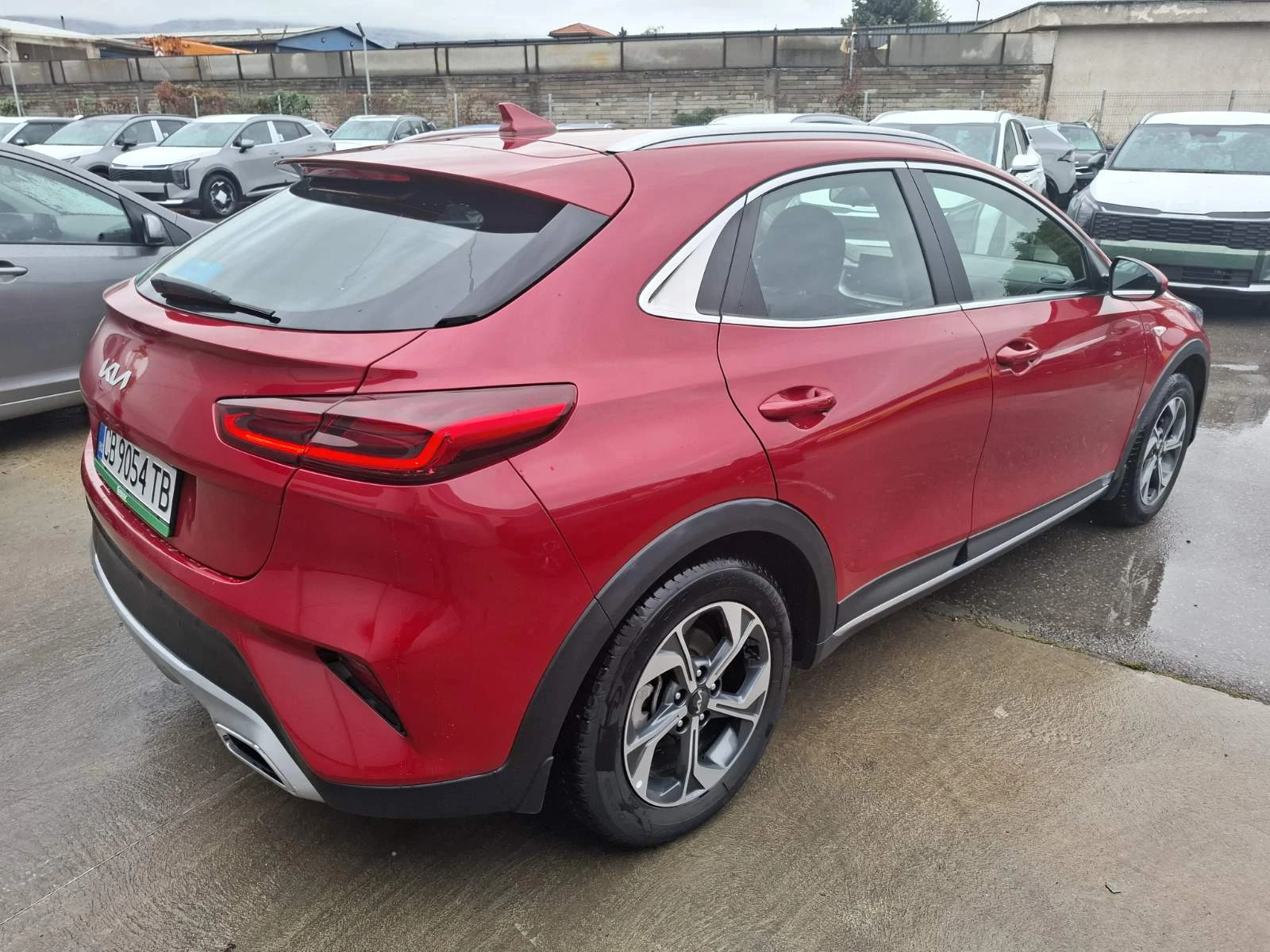 Kia XCeed 1.5 T-gdi Comfort Гаранция - изображение 4