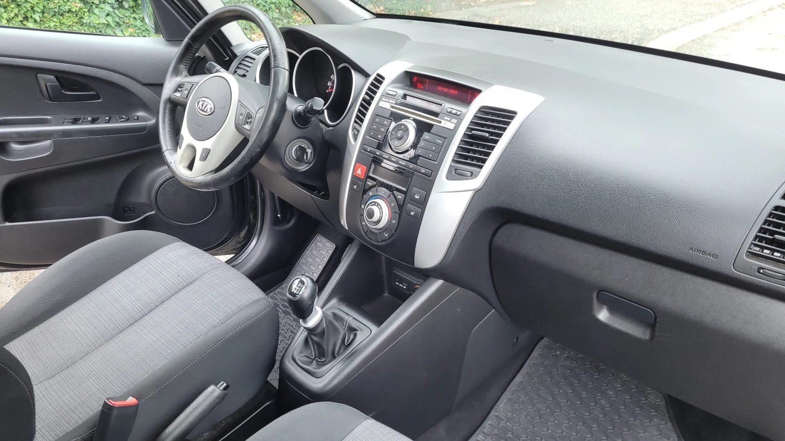 Kia Venga 1.4 дизел - изображение 7