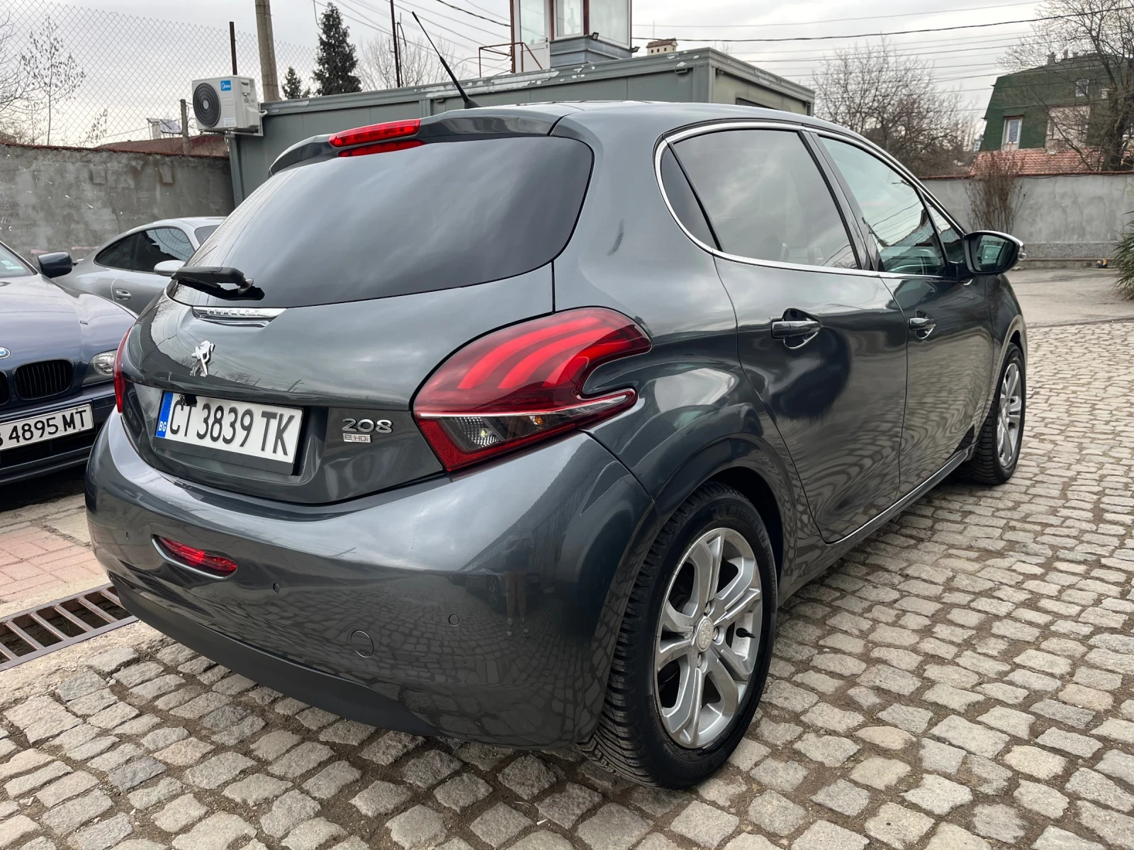 Peugeot 208 1.6 eHdi, снимка 6 - Автомобили и джипове - 53990656