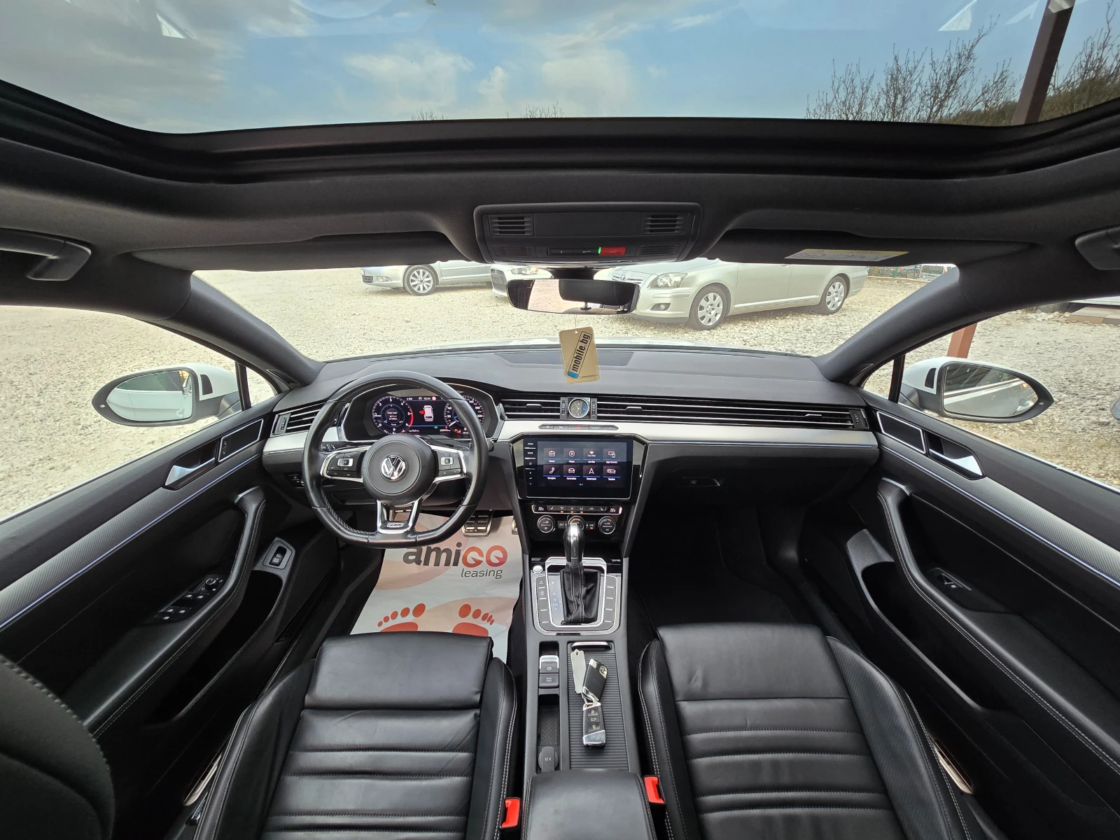 VW Passat 2.0BiTDI/3XR-LINE/360кам/ПАНОР./МАСАЖ/FULL/ШВЕЙЦ., снимка 14 - Автомобили и джипове - 54208600