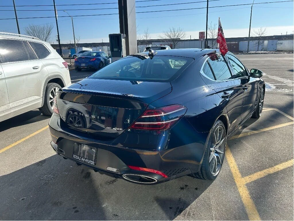 Genesis G70 2.5T Advanced AWD, снимка 7 - Автомобили и джипове - 54604973