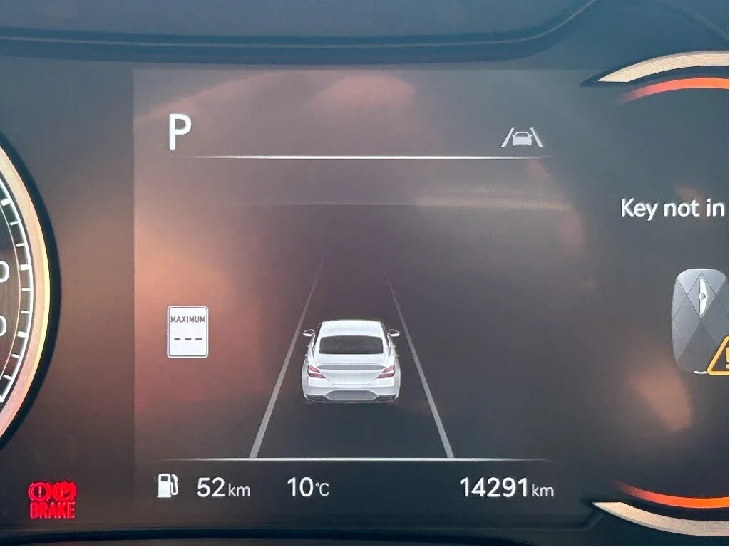 Genesis G70 2.5T Advanced AWD, снимка 13 - Автомобили и джипове - 54604973