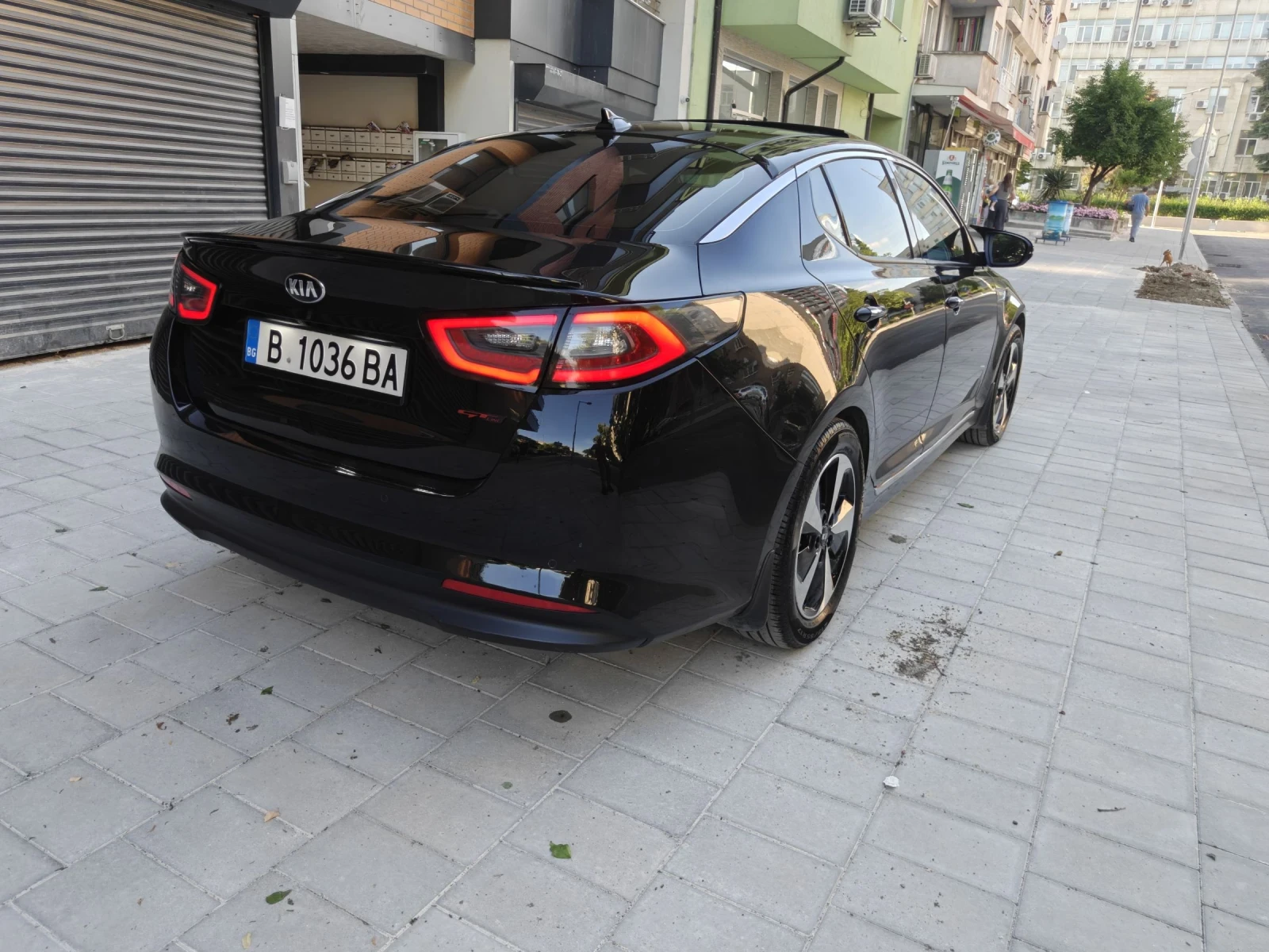 Kia Optima 2.0 hibrid, снимка 5 - Автомобили и джипове - 54643705
