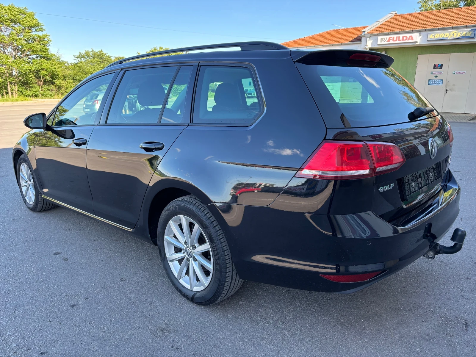 VW Golf 1.6-90-LOUNGE, снимка 4 - Автомобили и джипове - 54713699