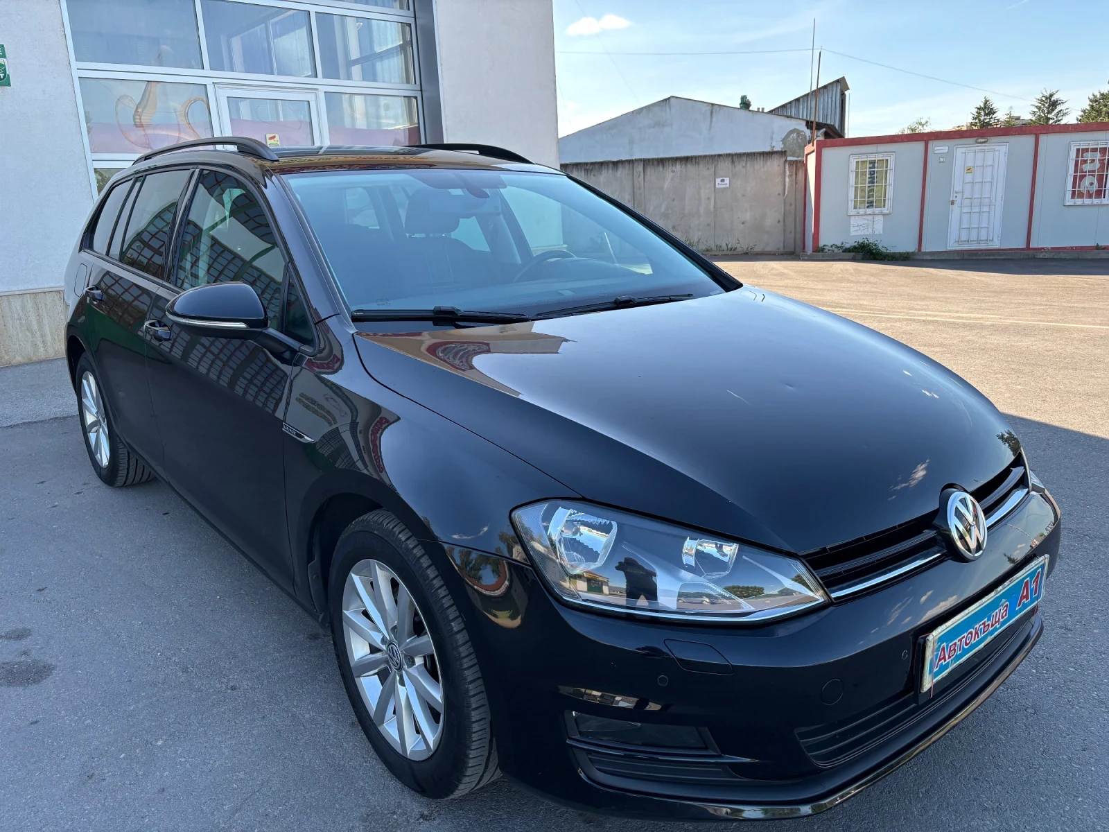 VW Golf 1.6-90-LOUNGE