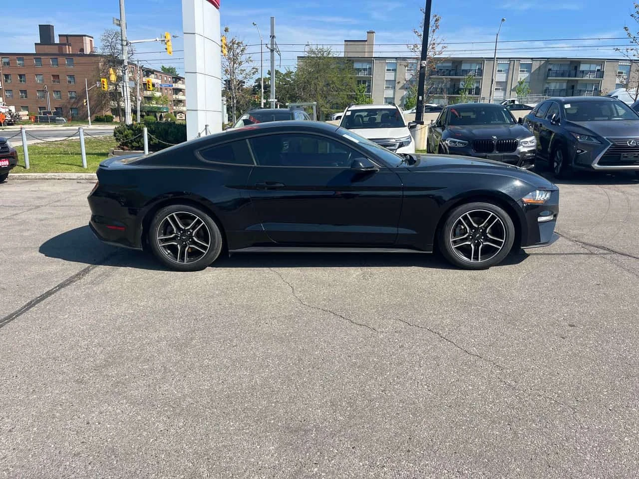 Ford Mustang | EcoBoost | CARFAX | АВТОКРЕДИТ БЕЗ ПЪРВОНАЧАЛНА , снимка 3 - Автомобили и джипове - 54713917