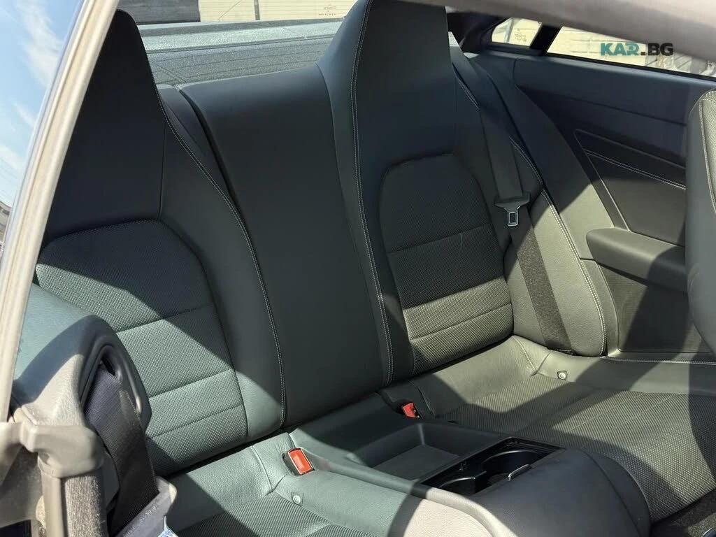 Mercedes-Benz E 400 4MATIC * Pano * АвтоКредит * (ЦЕНА ДО БГ), снимка 11 - Автомобили и джипове - 54854272