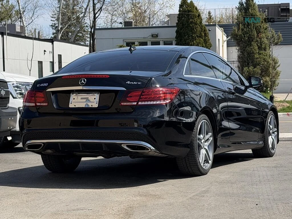 Mercedes-Benz E 400 4MATIC * Pano * АвтоКредит * (ЦЕНА ДО БГ), снимка 3 - Автомобили и джипове - 54854272