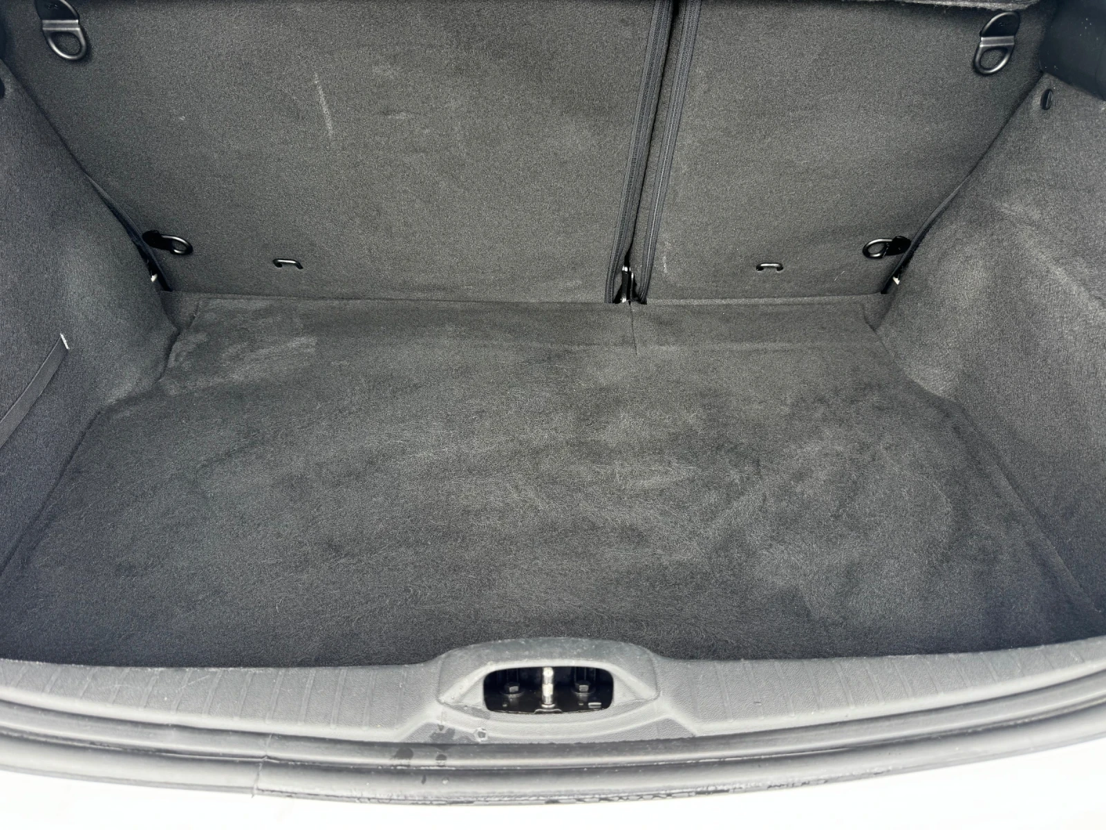 Peugeot 208 1.4 HDI-Allure!!!!, снимка 14 - Автомобили и джипове - 55376601