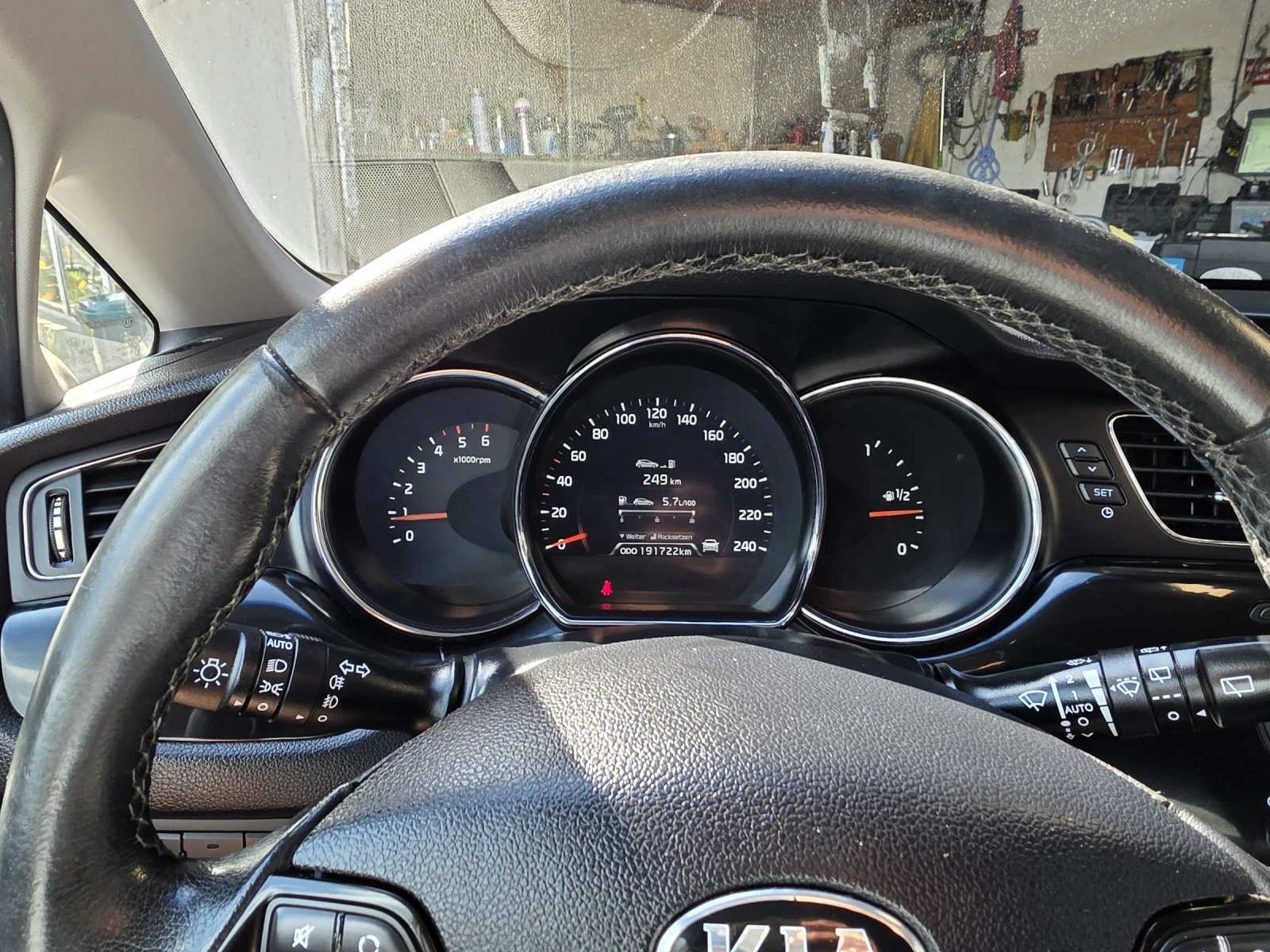 Kia Ceed 1.6 CRDI ACTIVE, снимка 10 - Автомобили и джипове - 55396500