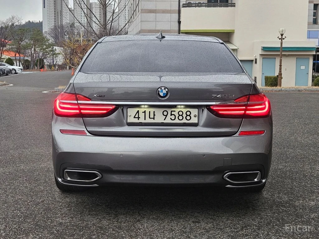 BMW 740 Li* XDRIVE* M* SPORT* HARMON* KARDON* ОБДУХВАНЕ* Д, снимка 6 - Автомобили и джипове - 55960519