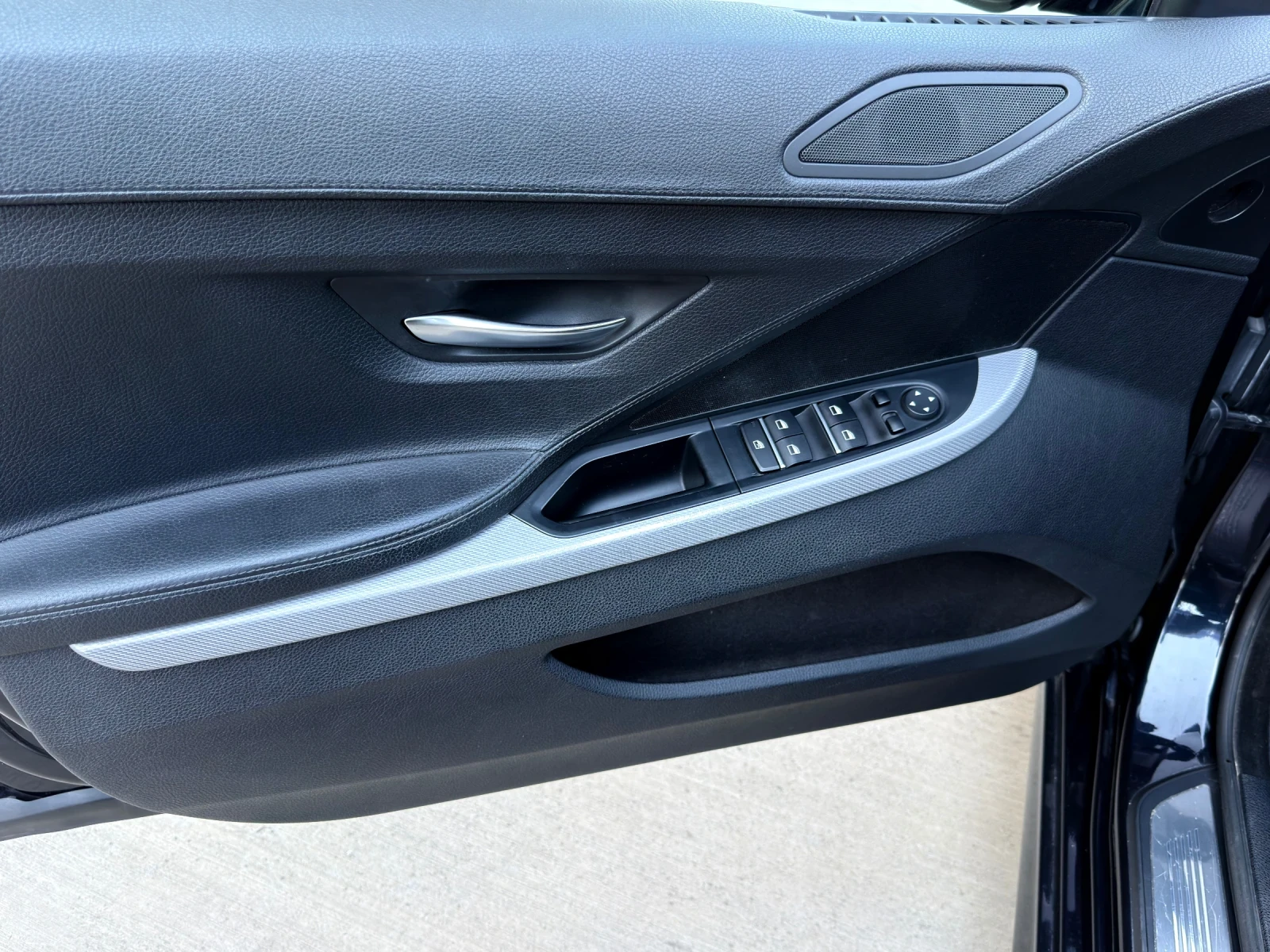 BMW 640 M-Pack/PANO/Keyless/DISTRONIC/LINE ASS, снимка 11 - Автомобили и джипове - 56046726