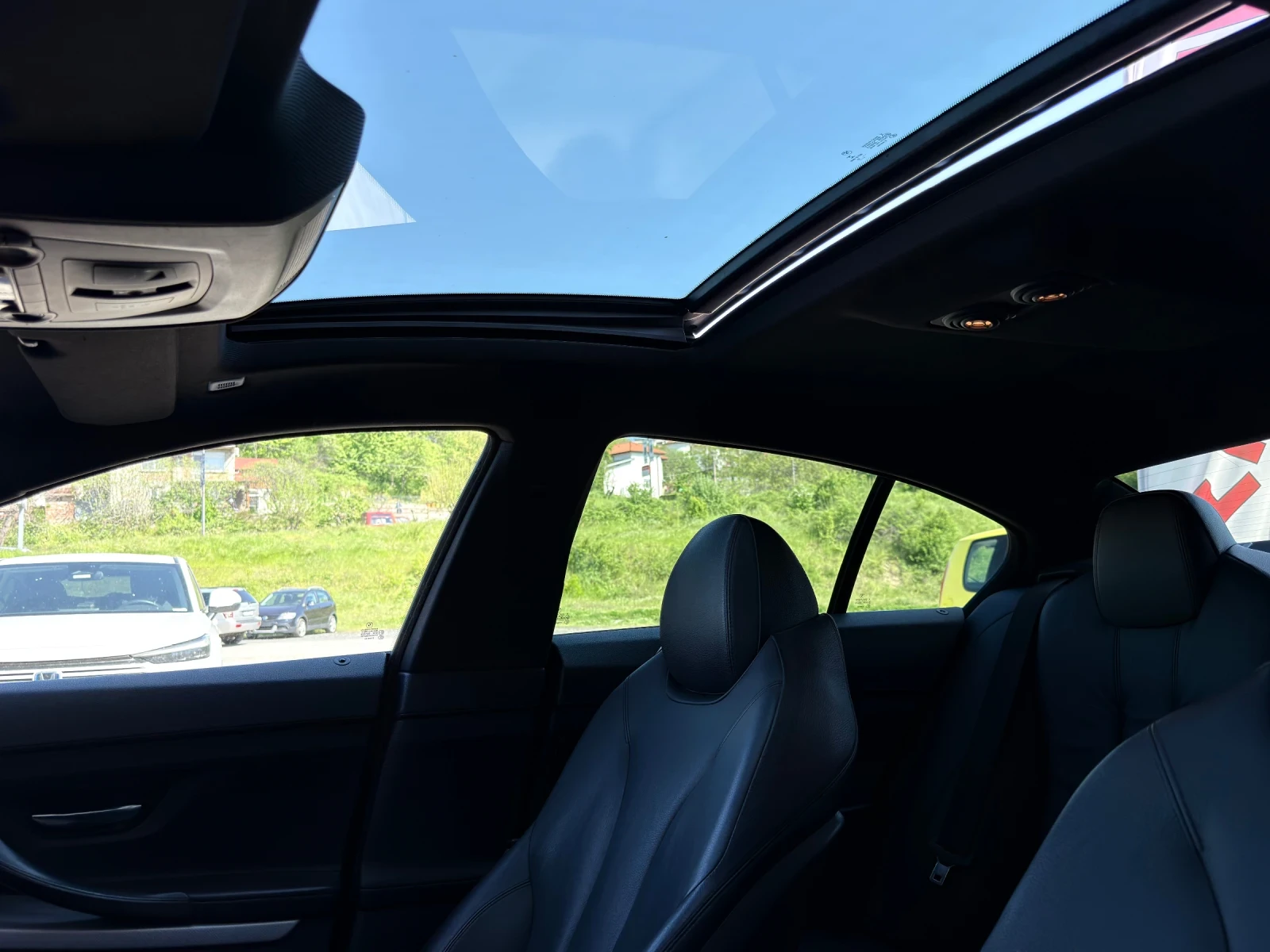 BMW 640 M-Pack/PANO/Keyless/DISTRONIC/LINE ASS, снимка 15 - Автомобили и джипове - 56046726