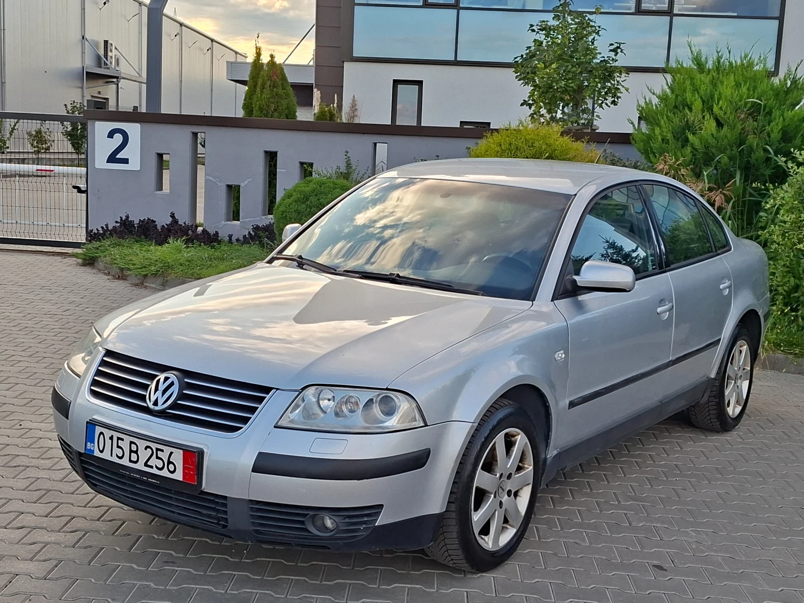 VW Passat 1.9TDI* (131кс)* 6-СКОРОСТИ* HOB BHOC* * , снимка 3 - Автомобили и джипове - 56059942