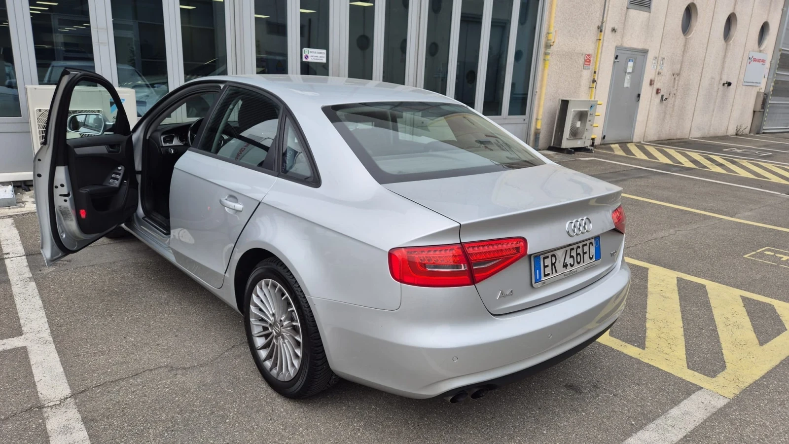 Audi A4 (KATO НОВА), снимка 5 - Автомобили и джипове - 56127250