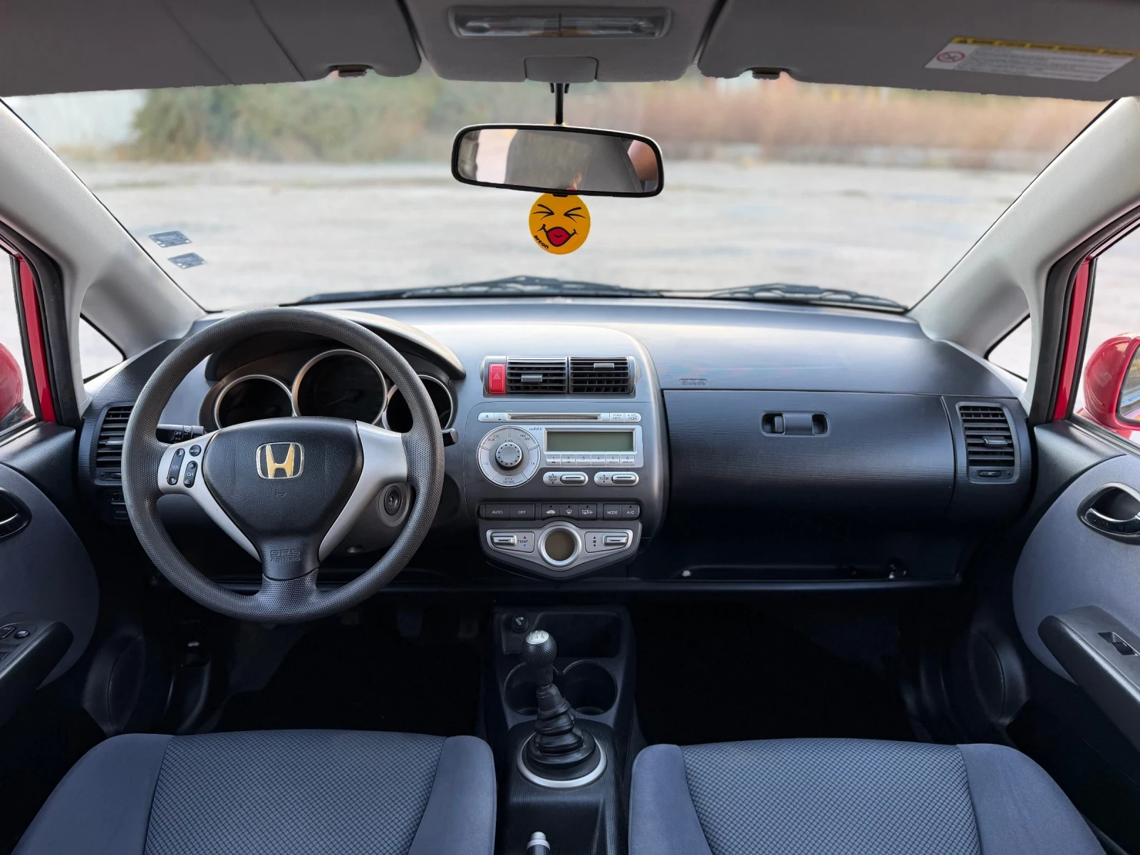 Honda Jazz 1.3 бензин, снимка 9 - Автомобили и джипове - 56408120