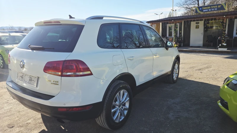 VW Touareg 3.0tdi* 245кс* * Панорама* * кожа, снимка 6 - Автомобили и джипове - 52825750