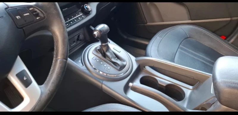 Kia Sportage 2 CRDI 4x4 R, снимка 13 - Автомобили и джипове - 52869003