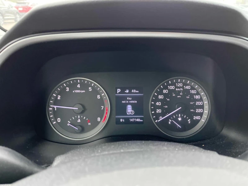 Hyundai Tucson * Luxury * CARFAX * БЕЗ ПЪРВОНАЧАЛНА ВНОСКА, снимка 8 - Автомобили и джипове - 53277916