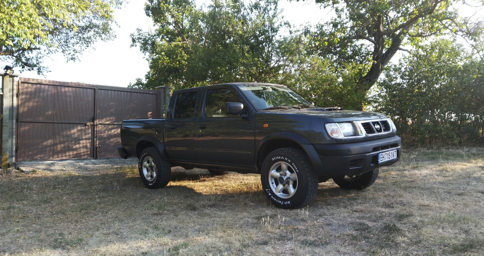 Nissan Navara 2.5TD - изображение 8